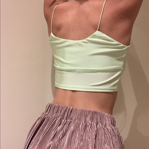 ✨ PASTEL GREEN CROP TOP ✨ - Picture 5 of 5